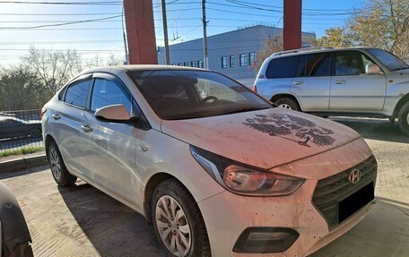 Hyundai Solaris II рестайлинг, 2017 год, 815 000 рублей, 2 фотография