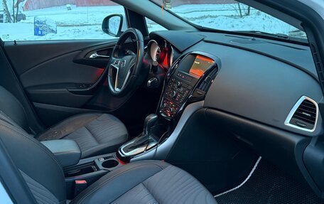 Opel Astra J, 2014 год, 930 000 рублей, 11 фотография