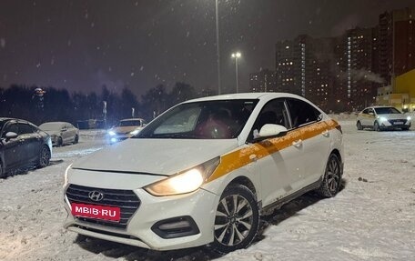 Hyundai Solaris II рестайлинг, 2018 год, 530 000 рублей, 1 фотография