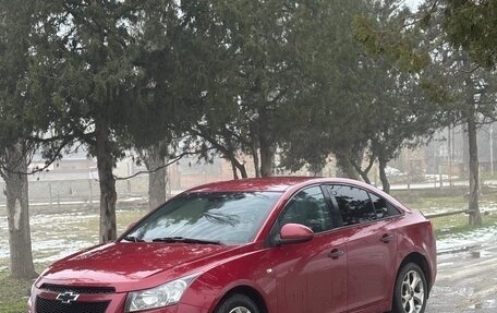 Chevrolet Cruze II, 2010 год, 520 000 рублей, 2 фотография