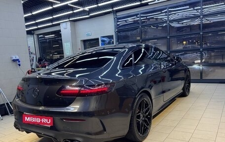Mercedes-Benz E-Класс, 2021 год, 6 000 000 рублей, 6 фотография
