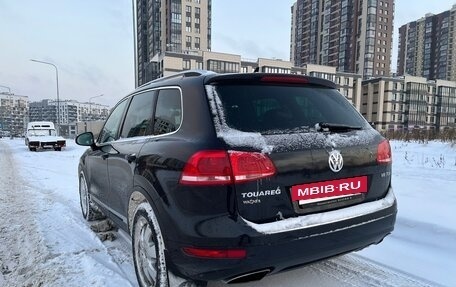 Volkswagen Touareg III, 2011 год, 4 190 000 рублей, 2 фотография