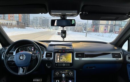 Volkswagen Touareg III, 2011 год, 4 190 000 рублей, 28 фотография