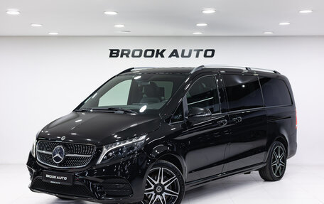 Mercedes-Benz V-Класс, 2023 год, 9 990 000 рублей, 1 фотография