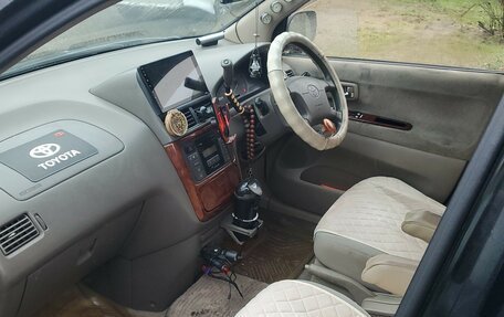 Toyota Gaia, 2001 год, 650 000 рублей, 3 фотография