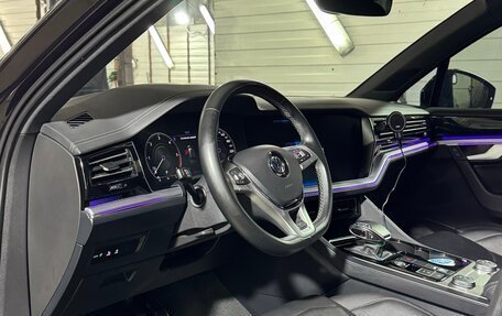 Volkswagen Touareg III, 2019 год, 5 900 000 рублей, 4 фотография