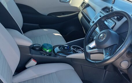 Nissan Leaf II, 2018 год, 1 999 999 рублей, 17 фотография