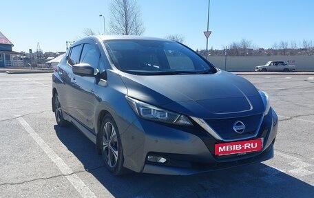 Nissan Leaf II, 2018 год, 1 999 999 рублей, 13 фотография