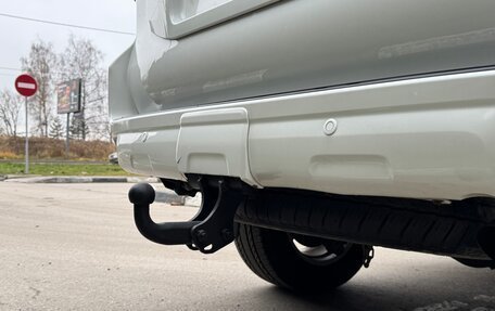 Toyota Land Cruiser Prado 150 рестайлинг 2, 2013 год, 2 600 000 рублей, 2 фотография