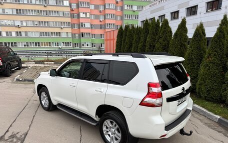 Toyota Land Cruiser Prado 150 рестайлинг 2, 2013 год, 2 600 000 рублей, 3 фотография