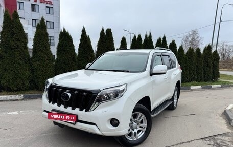 Toyota Land Cruiser Prado 150 рестайлинг 2, 2013 год, 2 600 000 рублей, 12 фотография