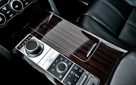 Land Rover Range Rover IV рестайлинг, 2016 год, 3 999 000 рублей, 21 фотография