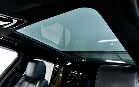 Land Rover Range Rover IV рестайлинг, 2016 год, 3 999 000 рублей, 14 фотография