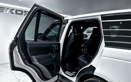 Land Rover Range Rover IV рестайлинг, 2016 год, 3 999 000 рублей, 26 фотография