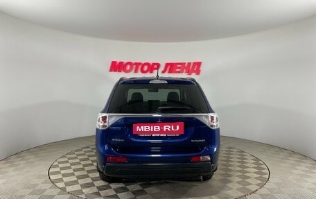 Mitsubishi Outlander III рестайлинг 3, 2013 год, 1 179 000 рублей, 5 фотография