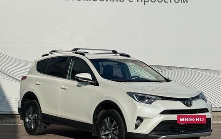 Toyota RAV4, 2017 год, 2 590 000 рублей, 5 фотография