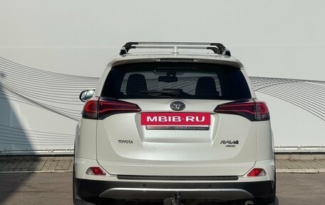 Toyota RAV4, 2017 год, 2 590 000 рублей, 7 фотография