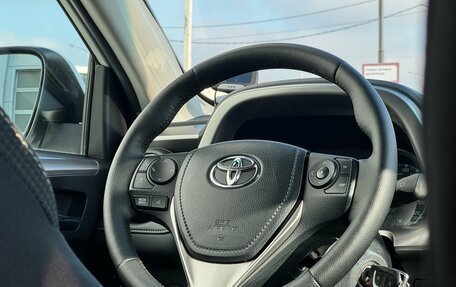 Toyota RAV4, 2017 год, 2 590 000 рублей, 11 фотография