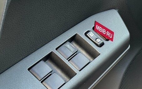 Toyota RAV4, 2017 год, 2 590 000 рублей, 24 фотография