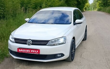 Volkswagen Jetta VI, 2012 год, 700 000 рублей, 7 фотография