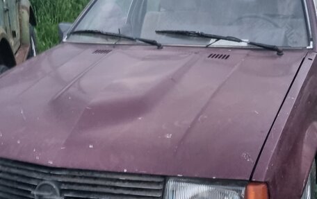 Opel Rekord E, 1982 год, 105 000 рублей, 3 фотография