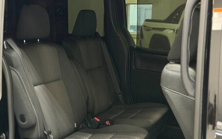 Toyota Voxy III, 2018 год, 2 360 000 рублей, 11 фотография