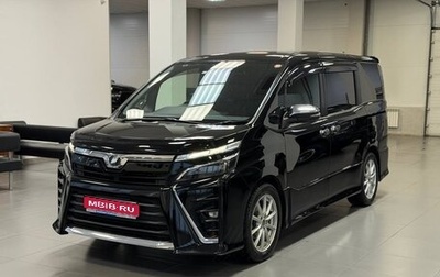 Toyota Voxy III, 2018 год, 2 360 000 рублей, 1 фотография