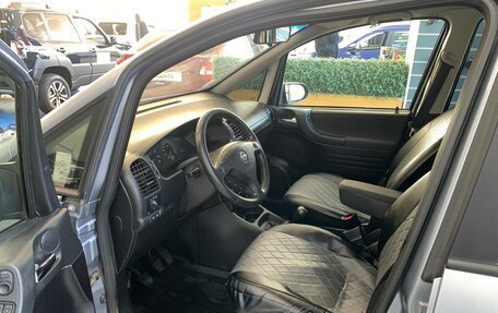 Opel Zafira A рестайлинг, 2004 год, 240 000 рублей, 5 фотография