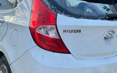 Hyundai Solaris II рестайлинг, 2011 год, 730 000 рублей, 9 фотография