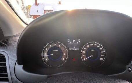 Hyundai Solaris II рестайлинг, 2011 год, 730 000 рублей, 17 фотография