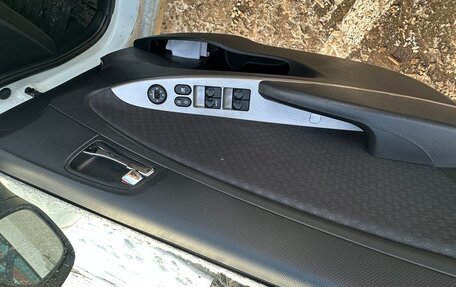 Hyundai Solaris II рестайлинг, 2011 год, 730 000 рублей, 13 фотография