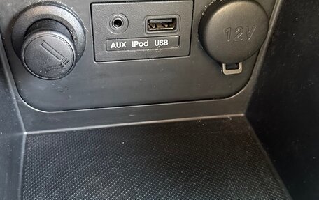 Hyundai Solaris II рестайлинг, 2011 год, 730 000 рублей, 18 фотография