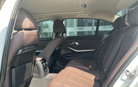 BMW 3 серия, 2021 год, 2 626 700 рублей, 9 фотография