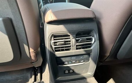 BMW 3 серия, 2021 год, 2 626 700 рублей, 13 фотография