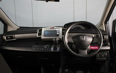 Honda Freed I, 2011 год, 995 000 рублей, 5 фотография