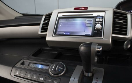 Honda Freed I, 2011 год, 995 000 рублей, 14 фотография