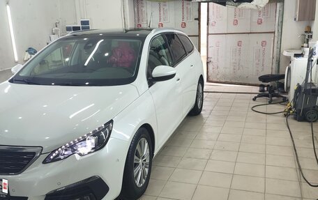Peugeot 308 II, 2018 год, 1 350 000 рублей, 10 фотография