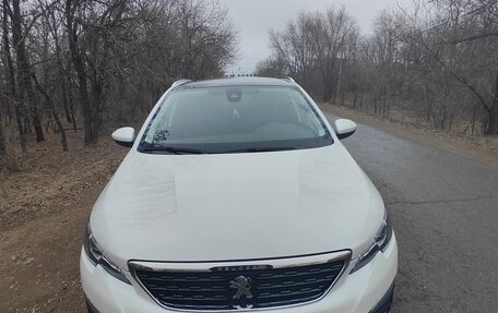 Peugeot 308 II, 2018 год, 1 350 000 рублей, 4 фотография