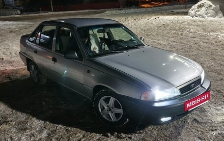 Daewoo Nexia I рестайлинг, 2001 год, 195 000 рублей, 2 фотография