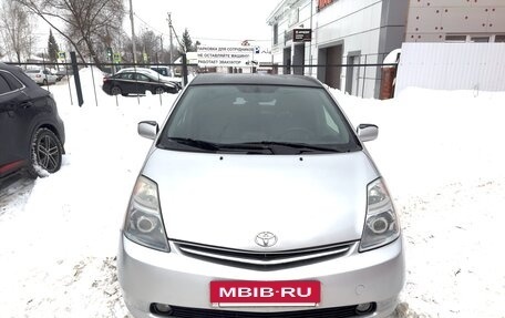 Toyota Prius, 2007 год, 680 000 рублей, 5 фотография