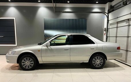 Toyota Camry, 2000 год, 550 000 рублей, 2 фотография