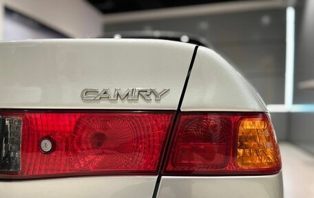 Toyota Camry, 2000 год, 550 000 рублей, 10 фотография