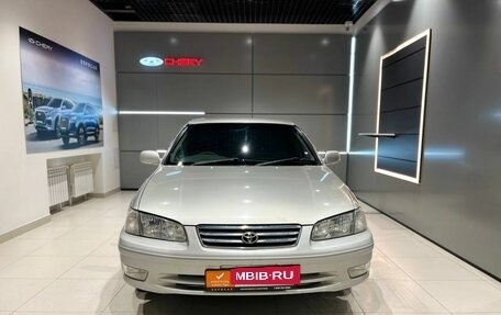 Toyota Camry, 2000 год, 550 000 рублей, 8 фотография