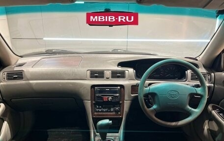 Toyota Camry, 2000 год, 550 000 рублей, 13 фотография