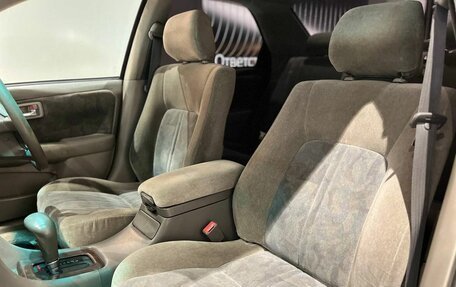 Toyota Camry, 2000 год, 550 000 рублей, 18 фотография