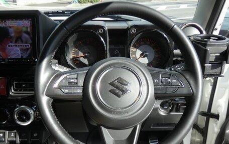 Suzuki Jimny, 2022 год, 1 634 000 рублей, 16 фотография