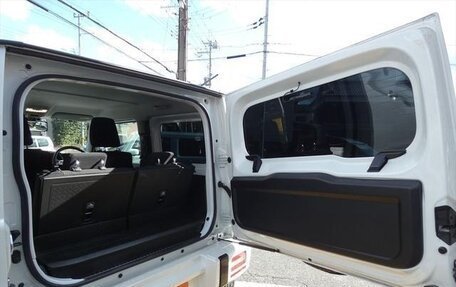 Suzuki Jimny, 2022 год, 1 634 000 рублей, 31 фотография