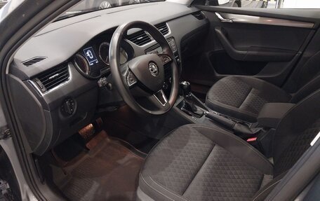 Skoda Octavia, 2017 год, 1 600 000 рублей, 11 фотография