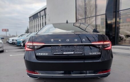 Skoda Superb III рестайлинг, 2024 год, 3 390 000 рублей, 4 фотография