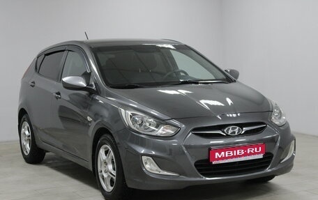 Hyundai Solaris II рестайлинг, 2012 год, 869 900 рублей, 1 фотография